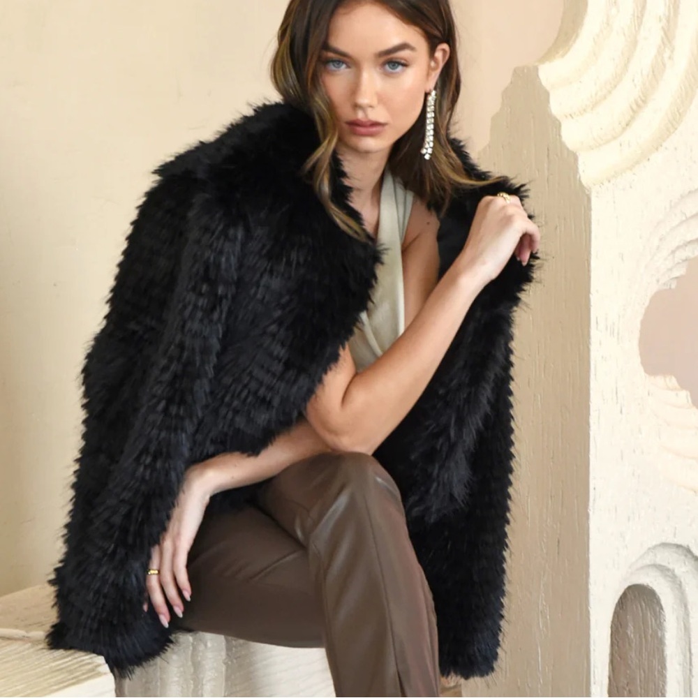 NWT Adelyn Rae Lana Faux Fur Coat - Picture 9 of 10